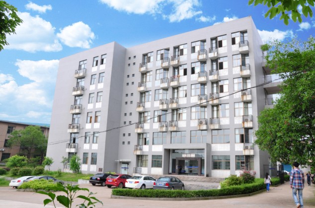 湘譚大學(xué)機(jī)械試驗(yàn)樓